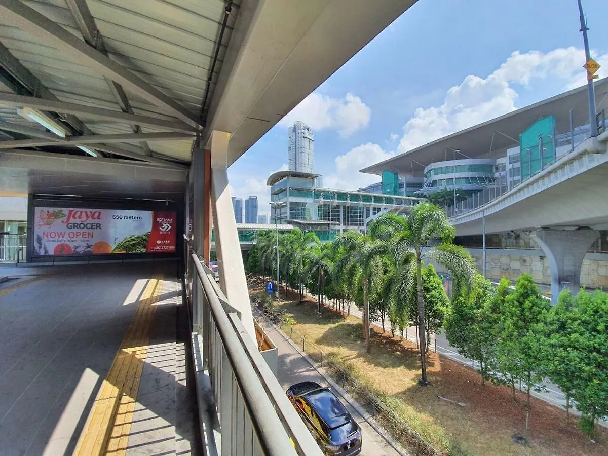 R&F Airbnb Sweet Home Johor Bahru Lägenhet